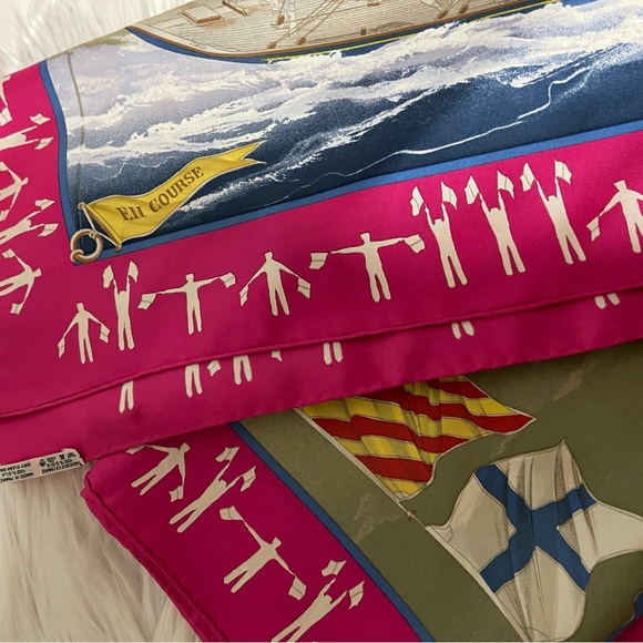 Hermès EN COURSE Silk Scarf. - Picture 12 of 16
